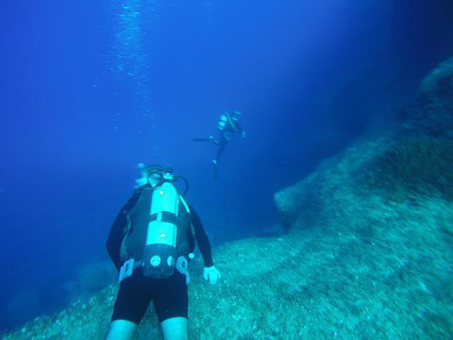 Cresta Dive Centre - Dive Center in Malta